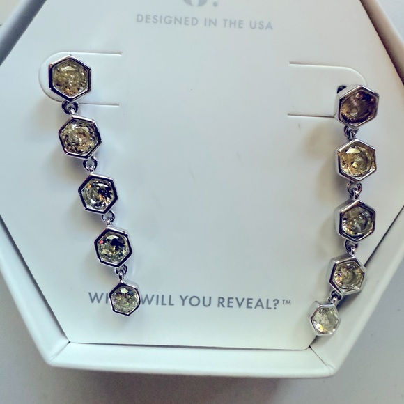 Elegant Silver and lemon cubic zirconia Drop Earrings - Picture 1 of 2